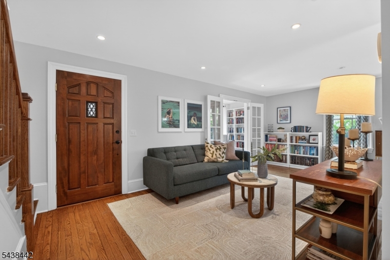 14 Gray St