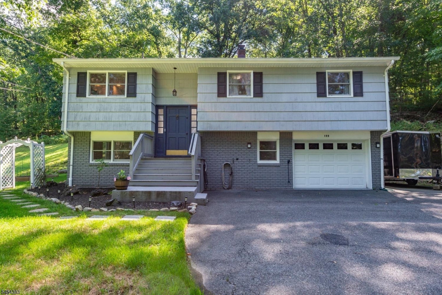 104 Ford Rd