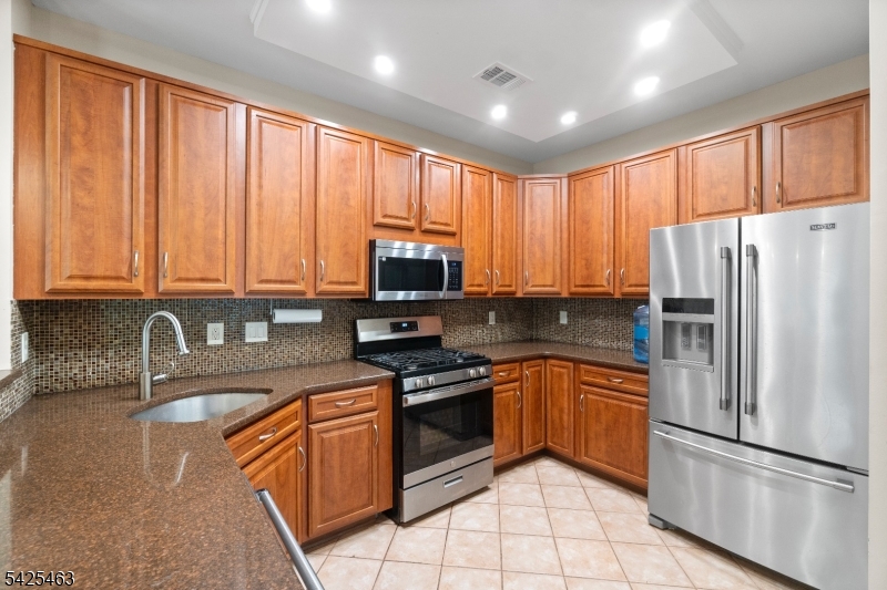 40 Four Oaks Road 40