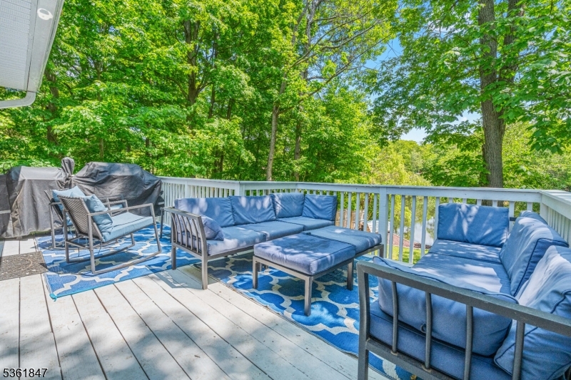 80 Cedar Tree Dr