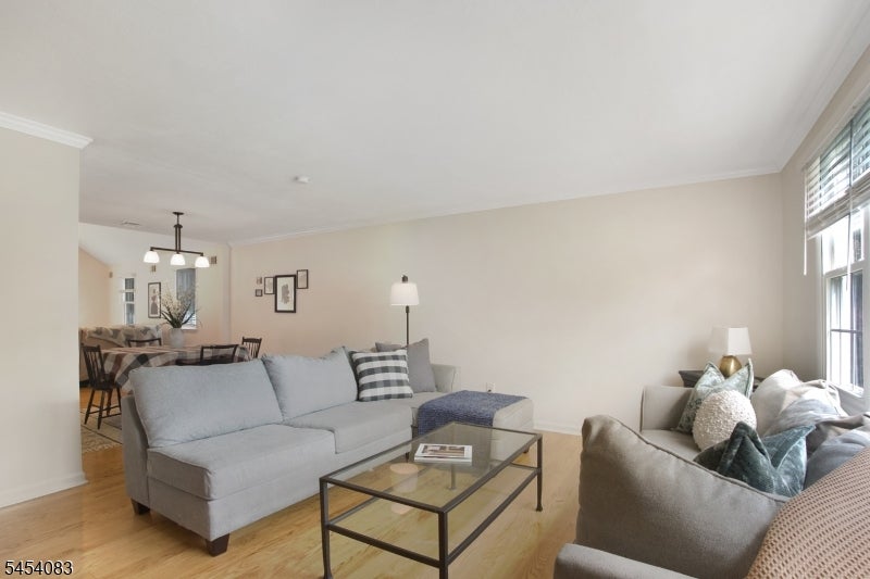 9 Brookdale Rd