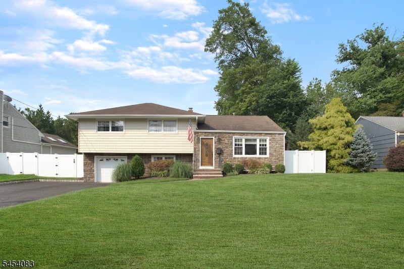 9 Brookdale Rd