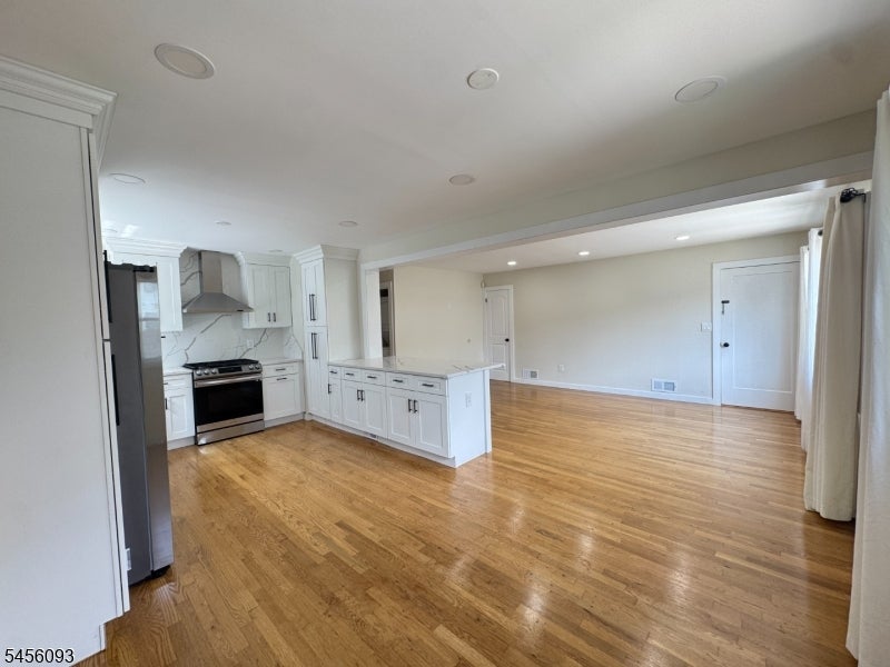 234 Lakewood Dr 1