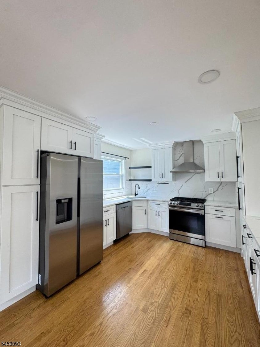 234 Lakewood Dr 1