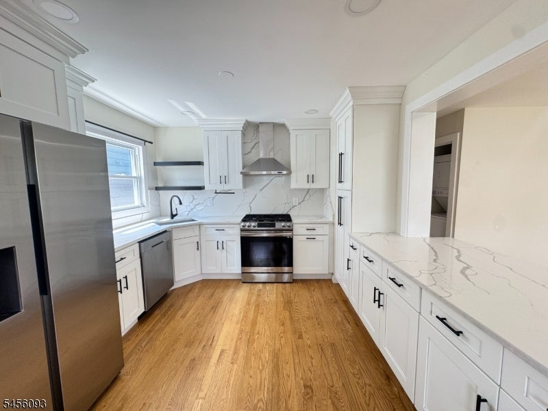 234 Lakewood Dr 1