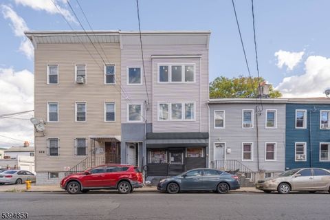 Photo of 170 Pacific St, Newark, NJ 07105 (MLS # 3995701)