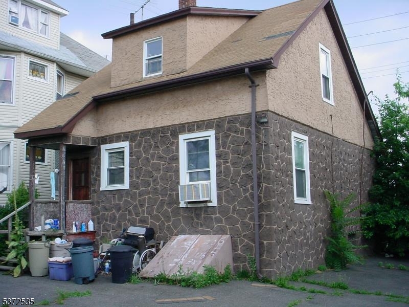 161 Haledon Ave