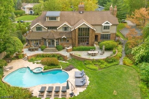 54 Hamilton Dr East North Caldwell Boro NJ 07006