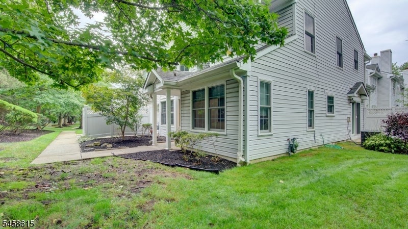 8 Forden Ct