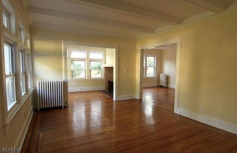 11 E Clark Pl 1