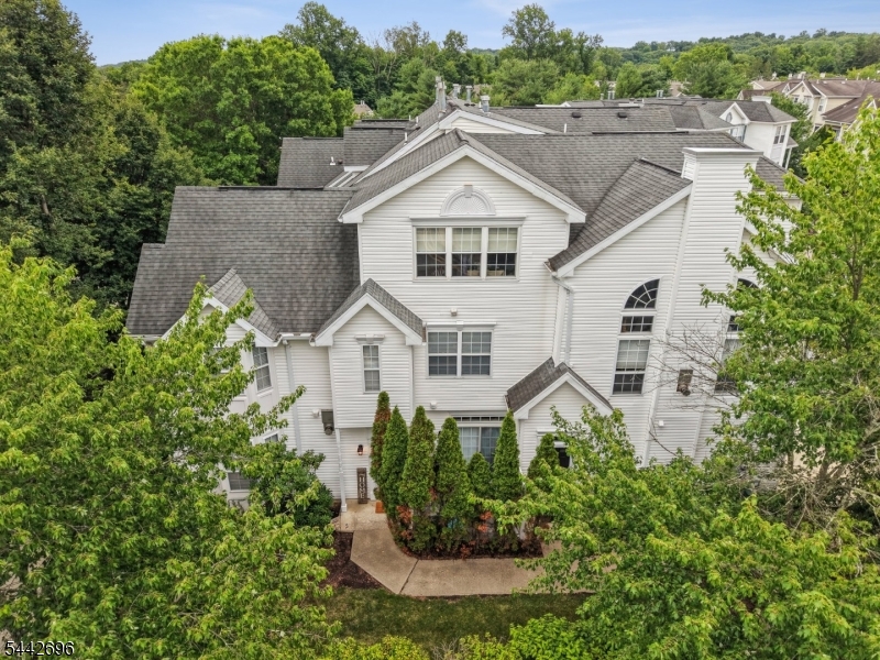 35 Hancock Dr