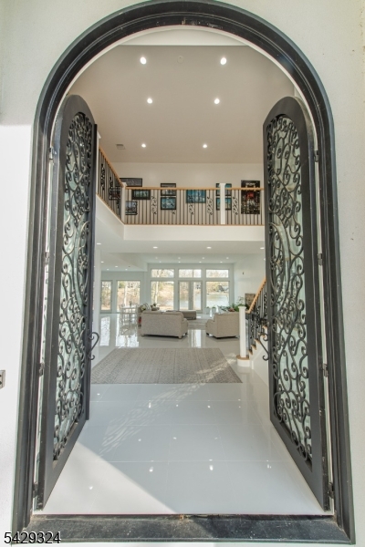 34 W Shore Rd