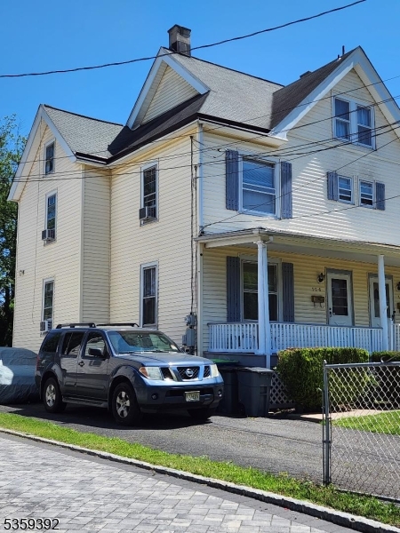 104-106 Sandford Ave