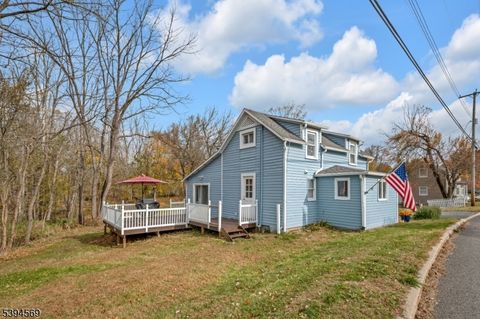 Photo of 19 Water St, Independence, NJ 07880 (MLS # 3995446)