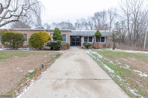 91 Kinnelon Rd Kinnelon Boro NJ 07405