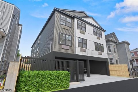 200 Summer St Paterson City NJ 07501