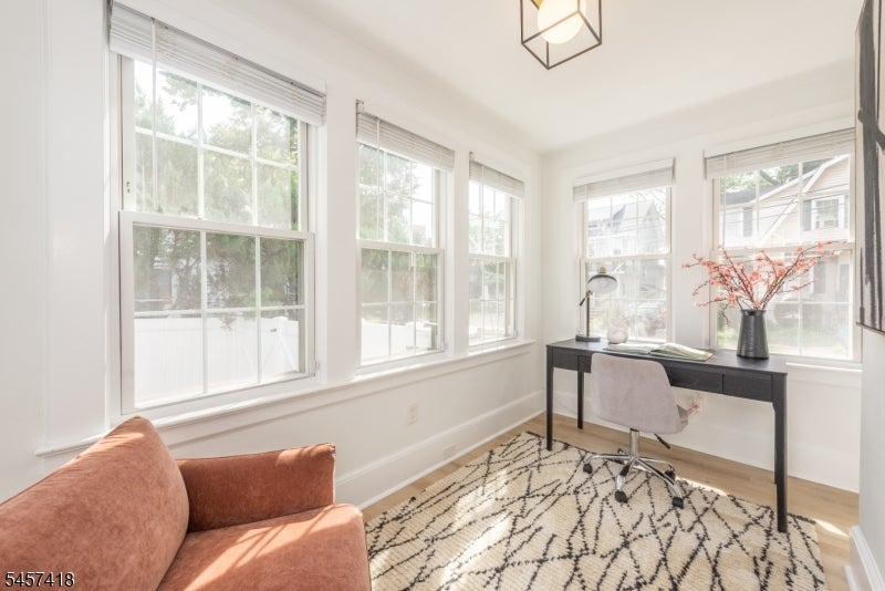 33 Waverly Ter