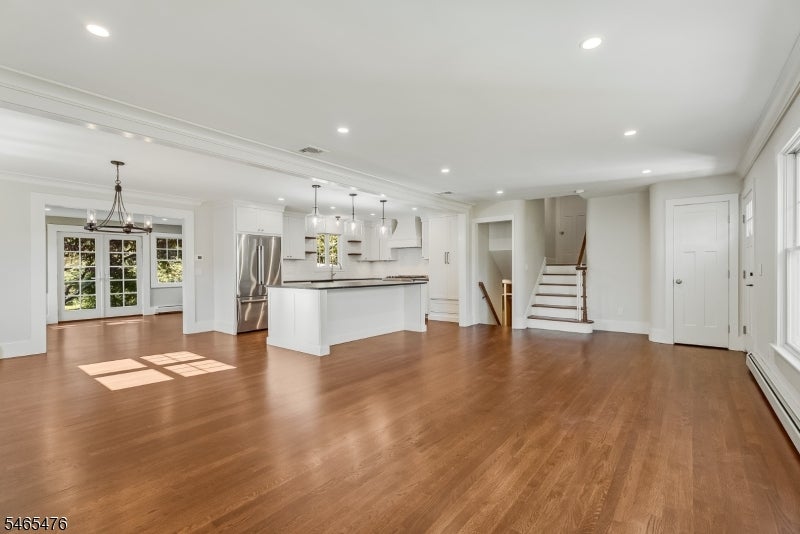 125 Glenbrook Rd