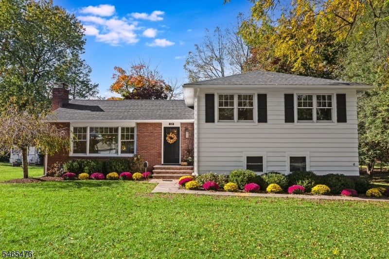 125 Glenbrook Rd
