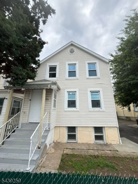 64 S Jefferson St