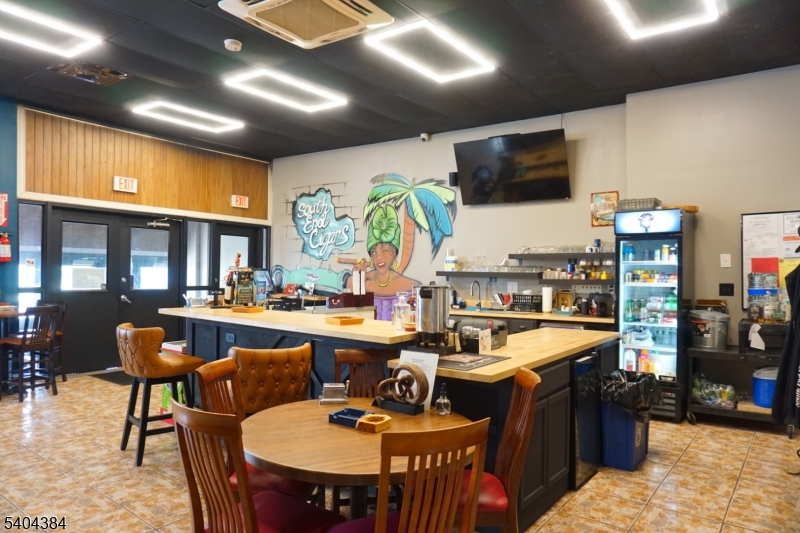 699-701 Frelinghuysen Ave