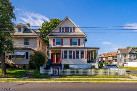 Photo of 255 E Westfield Ave, Roselle Park, NJ 07204 (MLS # 3994989)