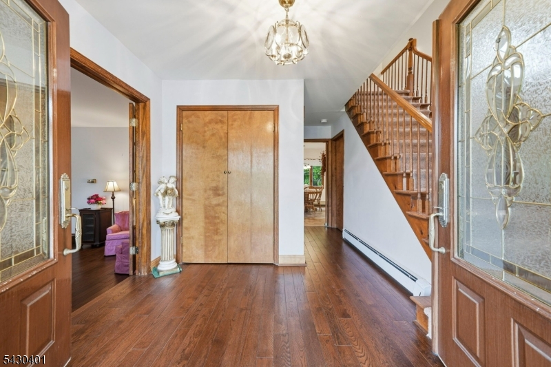 621 Bloomfield Ave