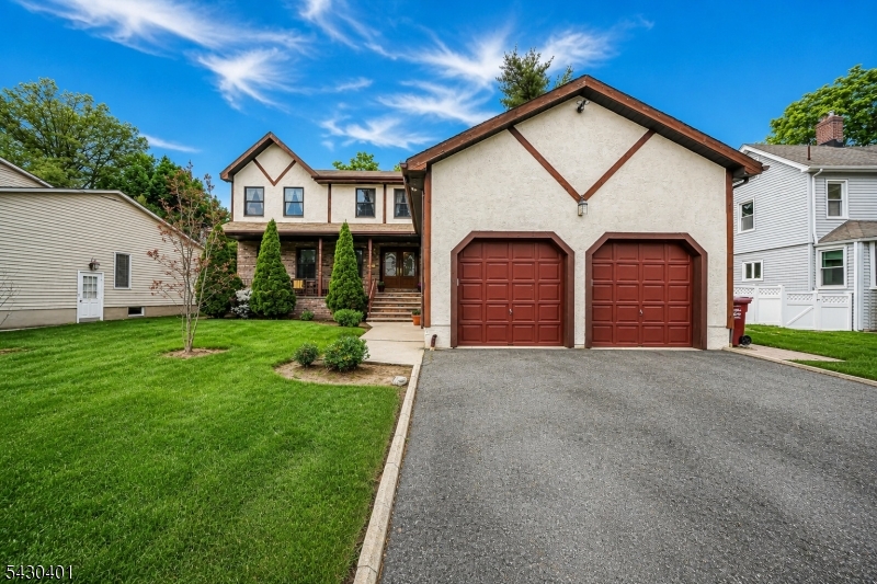 621 Bloomfield Ave