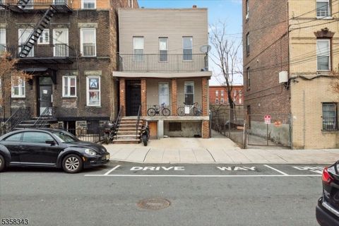 710 24Th St Union City NJ 07087