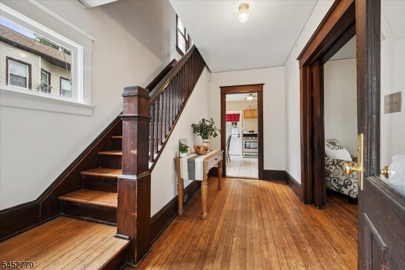 7 Morris Plains Ave