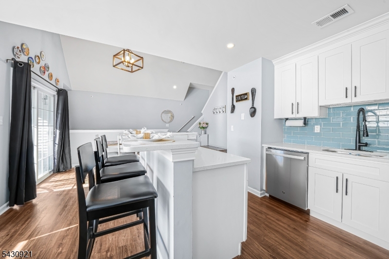322 Cambridge Dr