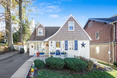 Photo for 81 W Gouverneur Ave