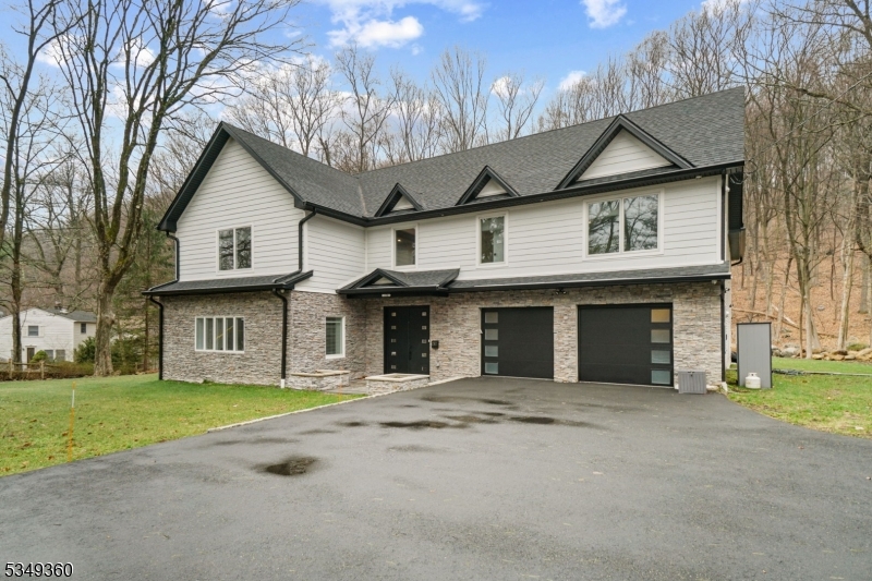 232 Kinnelon Rd