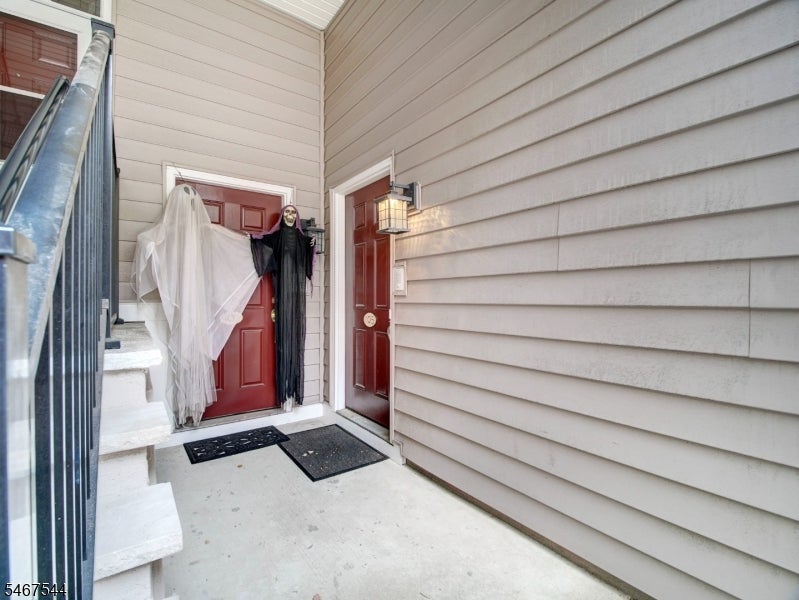 105 George Russell Way