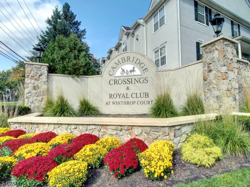 105 George Russell Way