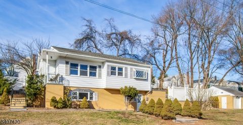 301 Riverview Rd Pompton Lakes Boro NJ 07442