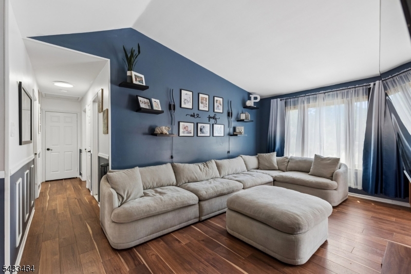 21 Cherry Bend Dr