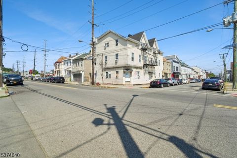 Photo of 196 Beech St, Paterson, NJ 07501 (MLS # 3994308)