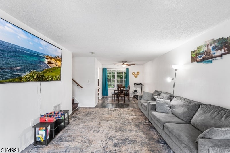 3804 Graham Ct