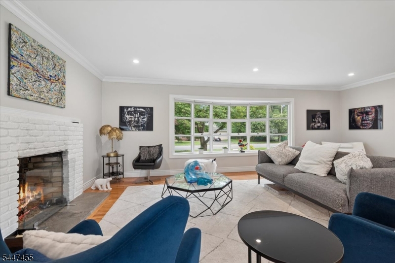 135 Commonwealth Ave