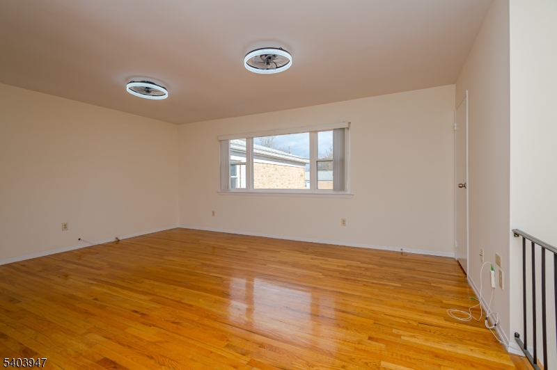 161 Evergreen Rd 12B