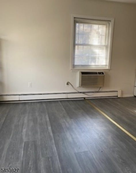 48-50 Elm St 8A