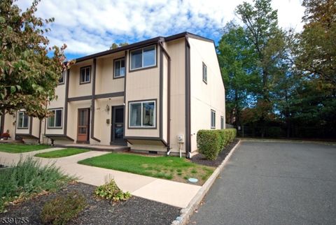 Photo of 112 Chelsea Way #112, Bridgewater, NJ 08807 (MLS # 3993398)