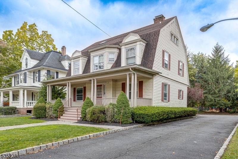134 S Euclid Ave