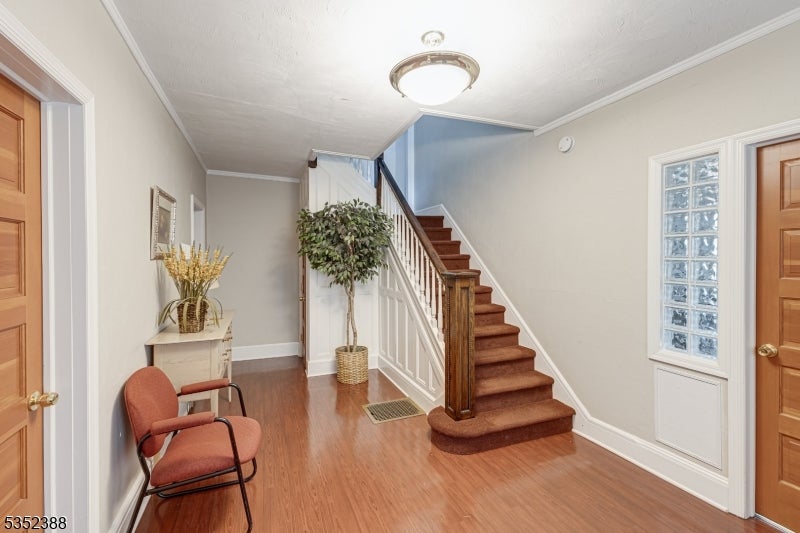134 S Euclid Ave