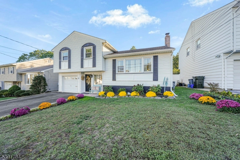 3 Faber Pl