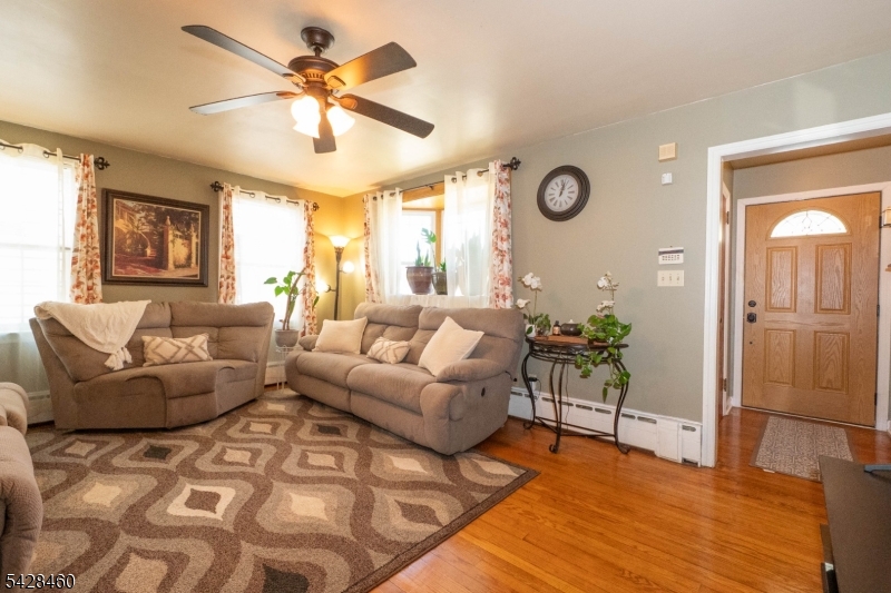 608 Nassau St