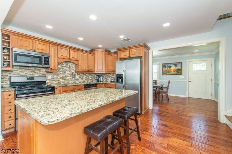 122 Hillman Dr