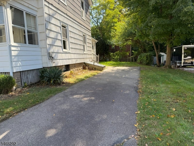 32 Willard St