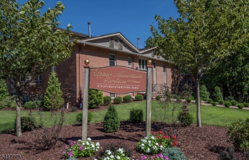 361 Claremont Ave 11